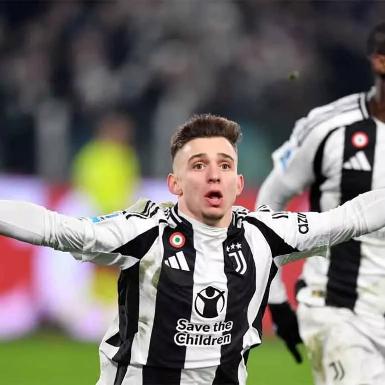 Francisco Conceição de la Juvebtus celebra victoria ante el Inter de Milan